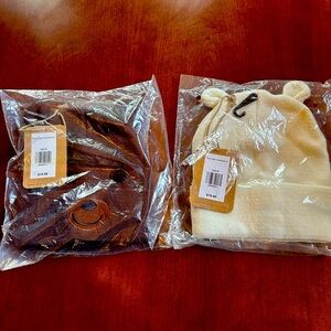 Beanies for kids, brown bear and polar bear.  Grassroots. NEW